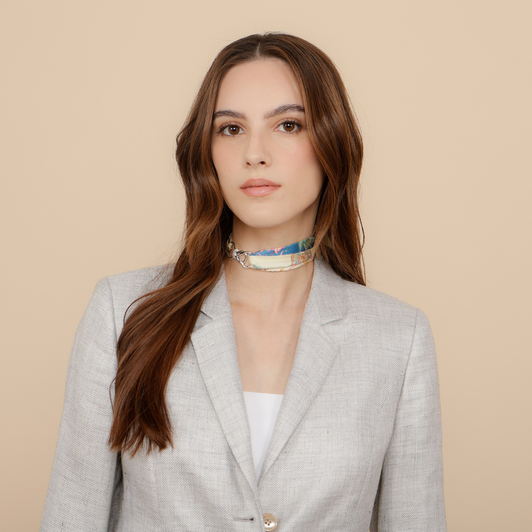 MEVOY Gioiello di Seta worn as a choker: MeSilk Irìsea La Magnetica in Como silk with Embrace in 925 sterling silver