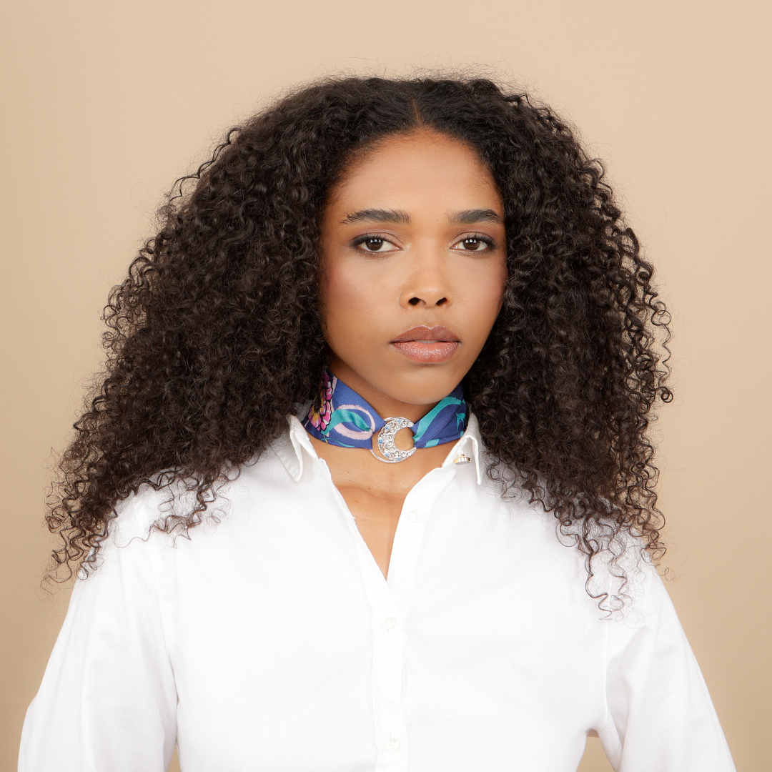 GIOIELLO DI SETA — LA VISIONARIA