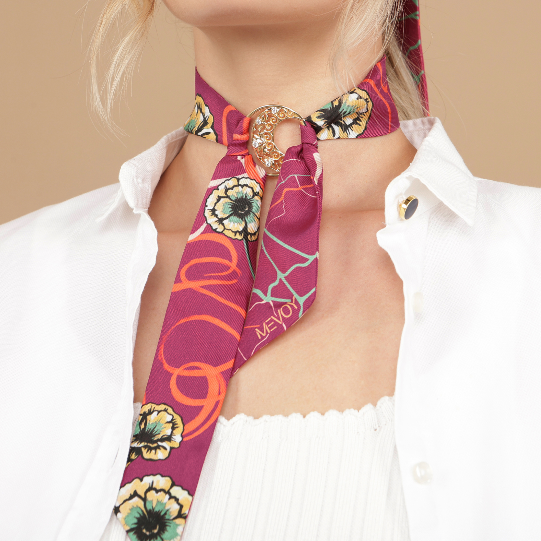 Gioiello di Seta MEVOY mit MeSilk aus Comer Seide und Embrace aus 925er Silber mit 18 kt Goldvermeil