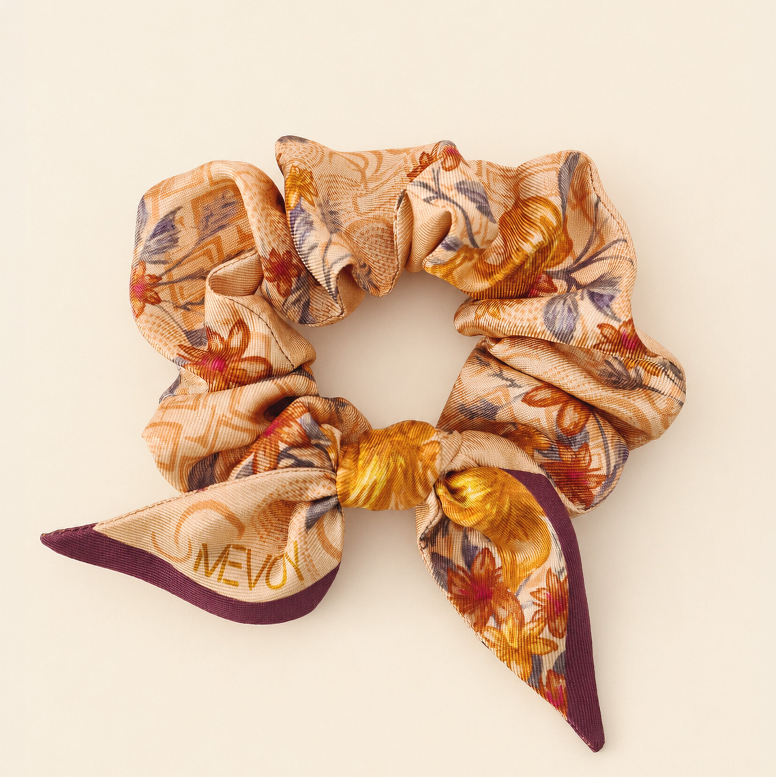 Scrunchie piccolo in seta di Como Eteria L'Audace MeVoy